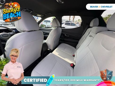 Used 2025 Hyundai Santa Cruz SE FWD image 15