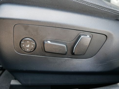 Used 2024 BMW i5 eDrive40i w/ Premium Package image 18