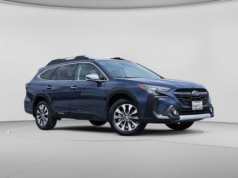Certified 2024 Subaru Outback Touring AWD/4WD image 4