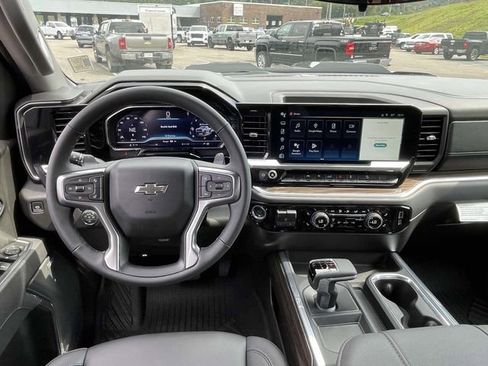 Certified 2025 Chevrolet Silverado 1500 LT Trail Boss w/ Convenience Package II image 11