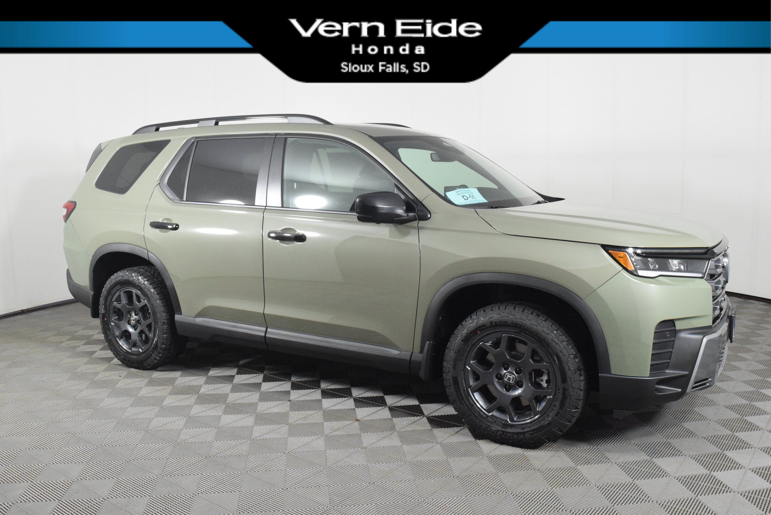 New 2026 Honda Pilot TrailSport image 1