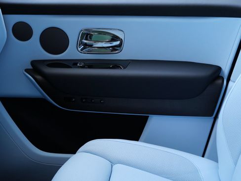 Certified 2024 Rolls-Royce Cullinan AWD/4WD image 11