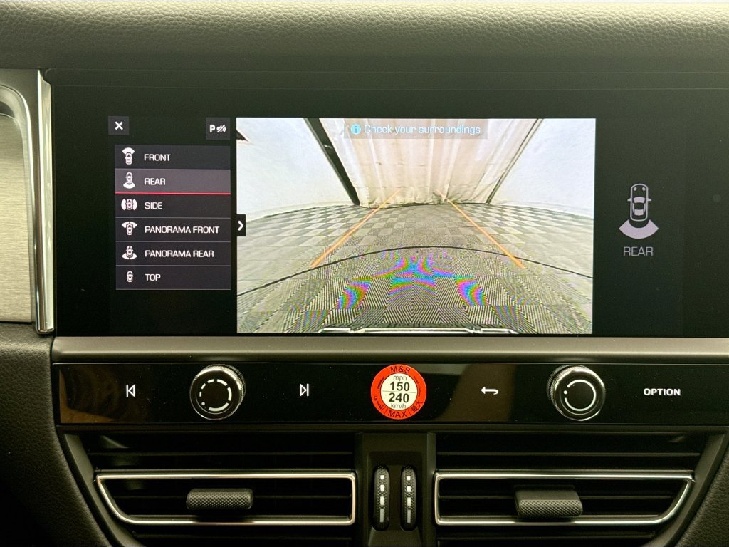 Used 2026 Porsche Macan AWD/4WD image 18