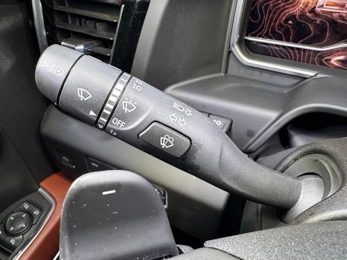 Used 2022 GMC Sierra 1500 Denali Ultimate image 28