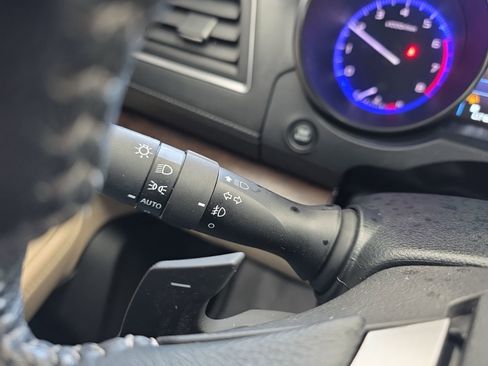 Used 2018 Subaru Outback 2.5i Limited image 36