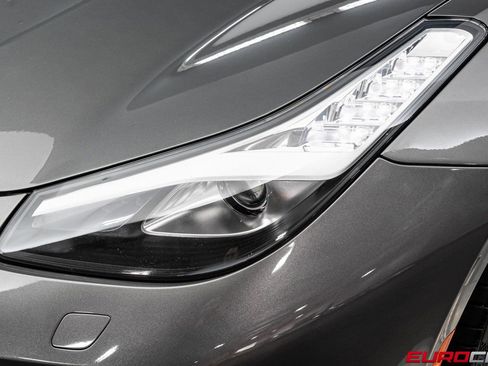 Used 2020 Ferrari GTC4Lusso image 11