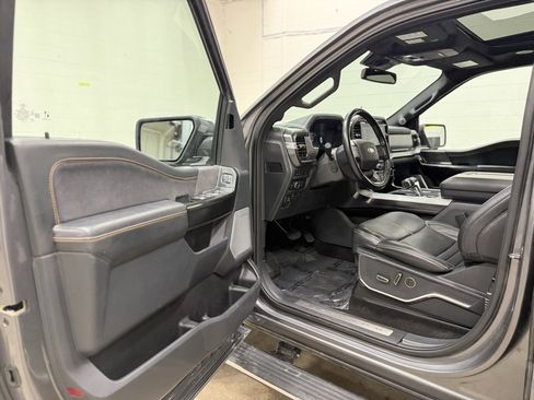 Used 2022 Ford F150 Platinum w/ Equipment Group 701A High image 27