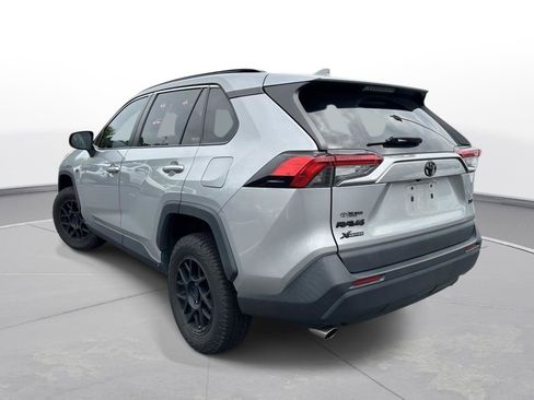 Certified 2022 Toyota RAV4 XLE FWD image 8