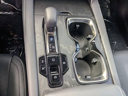 Used 2025 Lexus RX 350 w/ Convenience Package image 25