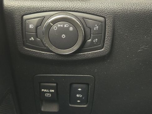 Used 2016 Ford F150 Lariat RWD image 22