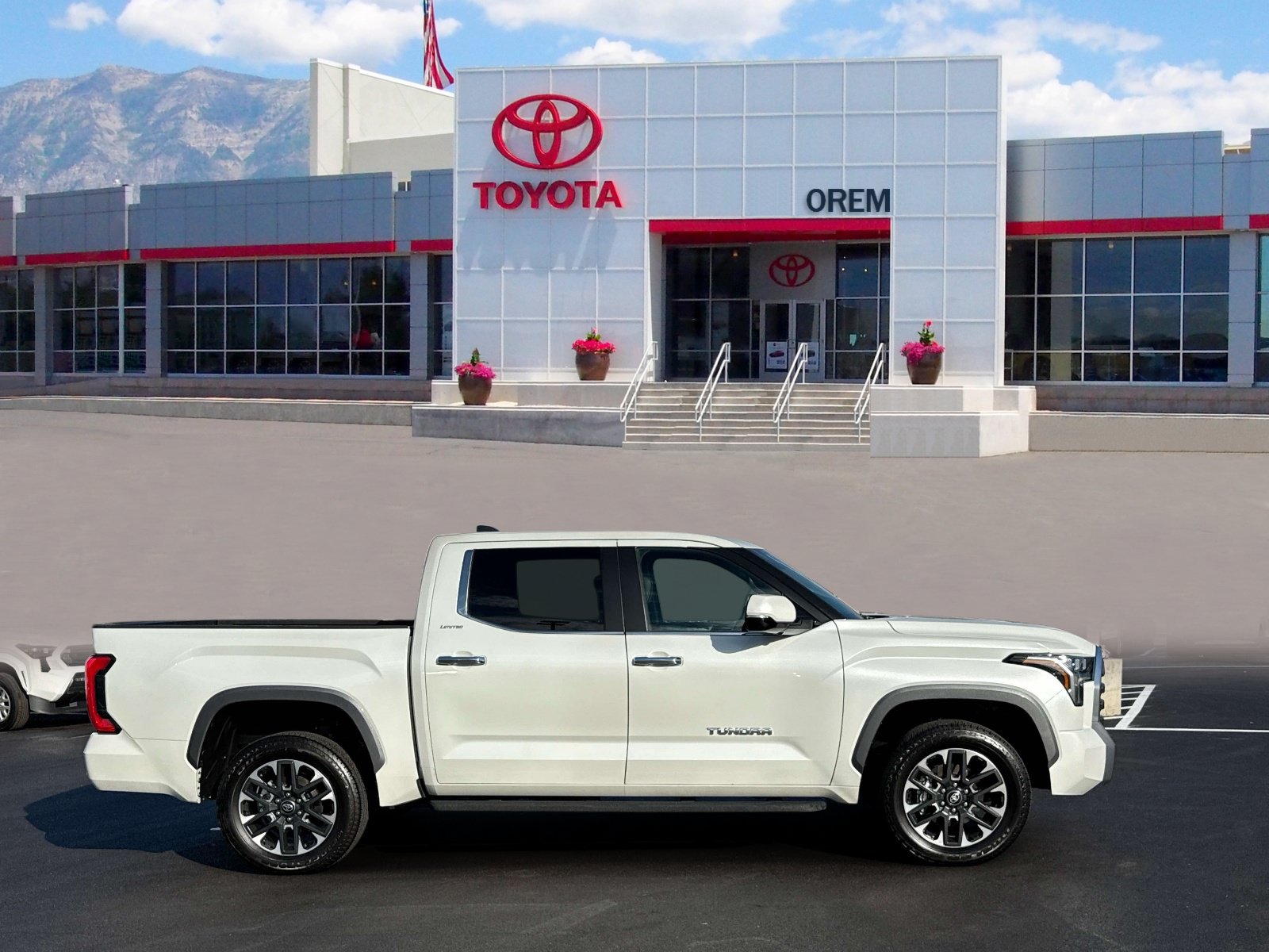 Used 2026 Toyota Tundra Limited AWD/4WD image 3
