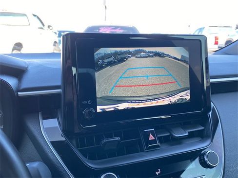 Used 2025 Toyota Corolla SE image 28