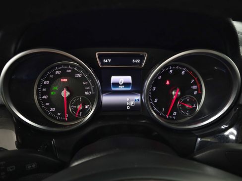 Used 2017 Mercedes-Benz GLS 550 4MATIC image 27