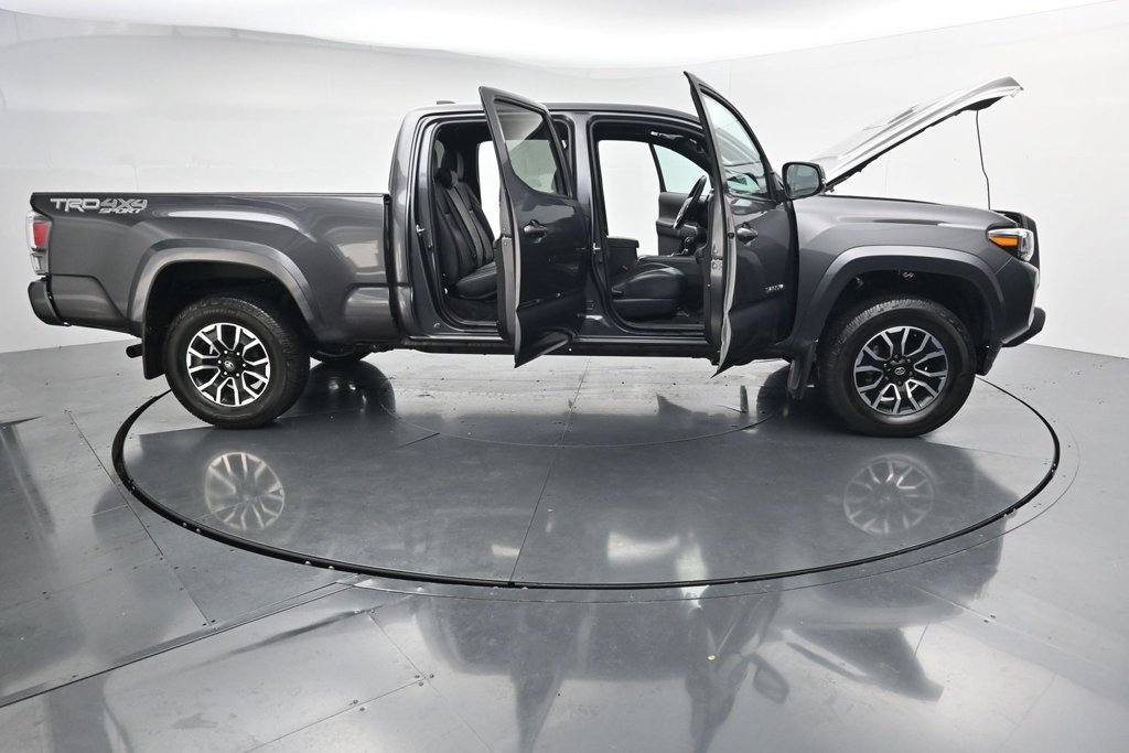 Used 2023 Toyota Tacoma TRD Sport w/ TRD Premium Sport Package AWD/4WD image 41
