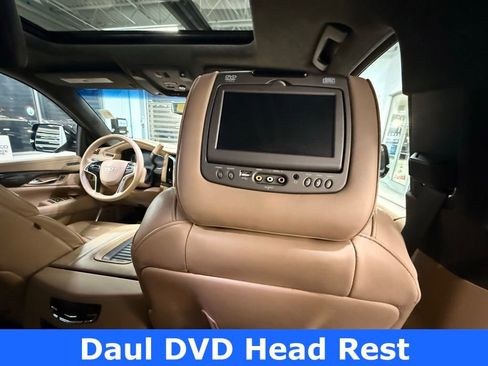 Used 2019 Cadillac Escalade Platinum image 19