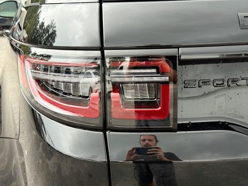 New 2026 Land Rover Discovery Sport Landmark AWD/4WD image 10