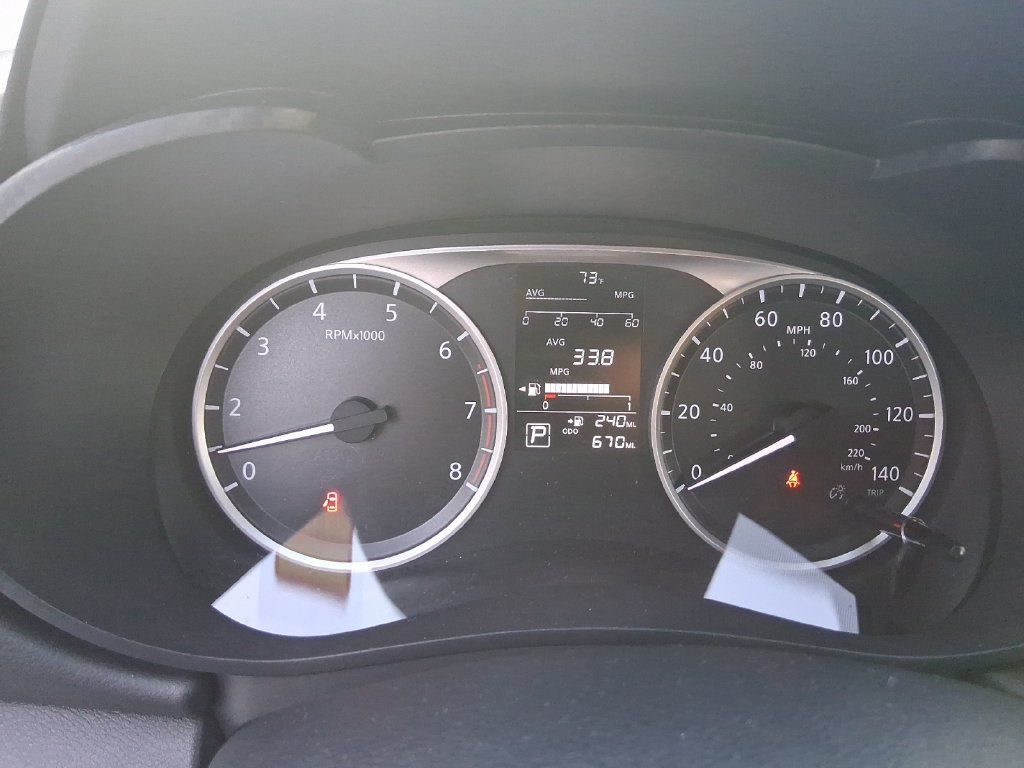 Used 2025 Nissan Versa S FWD image 16