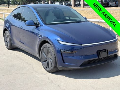Used 2026 Tesla Model Y Long Range AWD/4WD image 1