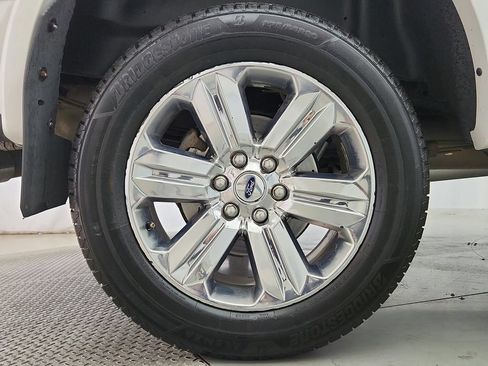 Used 2019 Ford F150 Lariat w/ Equipment Group 502A Luxury AWD/4WD image 34