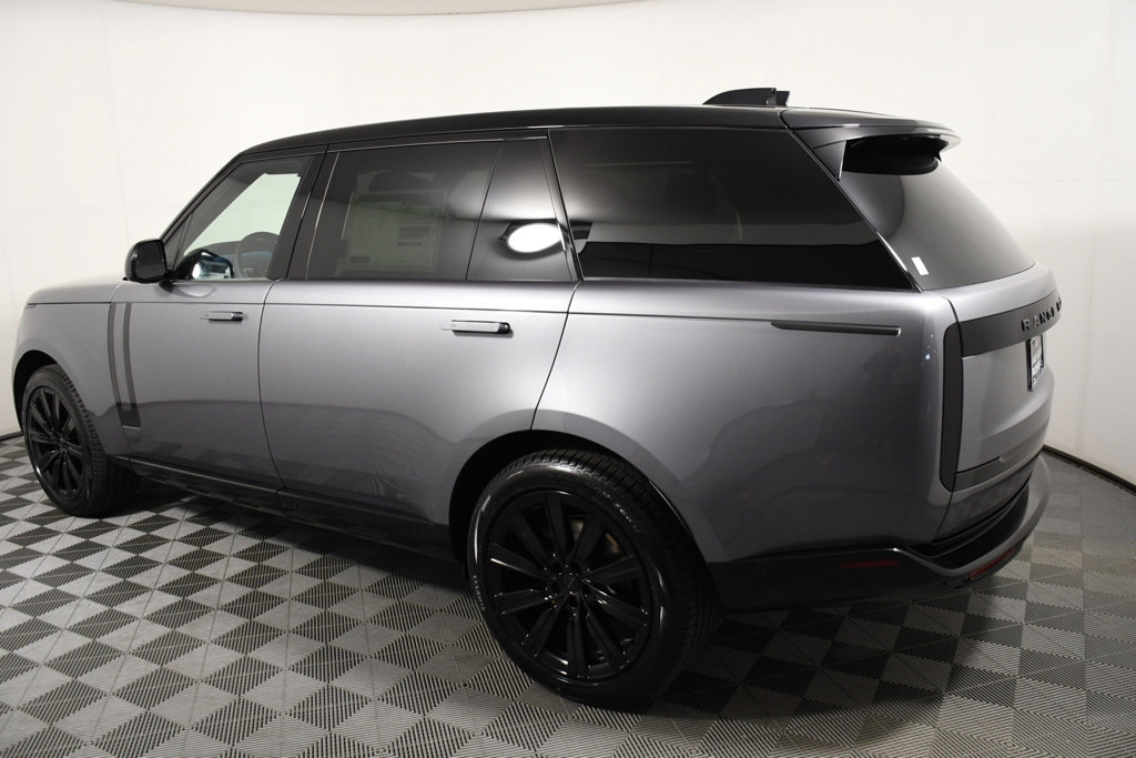 New 2026 Land Rover Range Rover Long Wheelbase SE AWD/4WD image 3