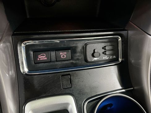 Used 2022 Subaru Ascent Limited w/ Technology Package image 37