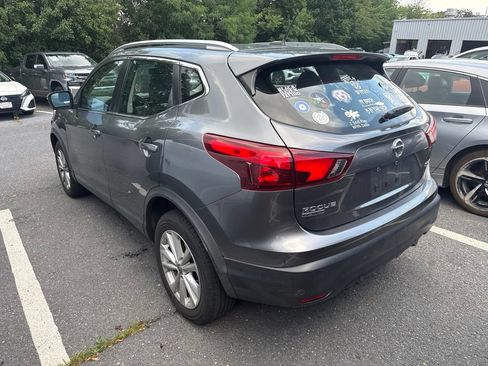 Certified 2019 Nissan Rogue Sport SV w/ Technology Package AWD/4WD image 3