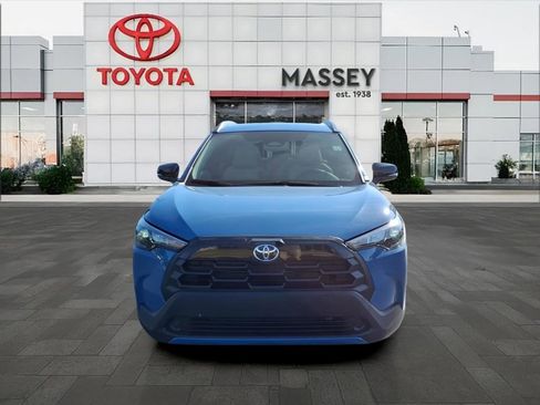 Used 2026 Toyota Corolla Cross LE FWD image 8
