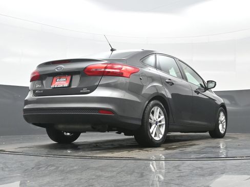 Used 2015 Ford Focus SE image 29
