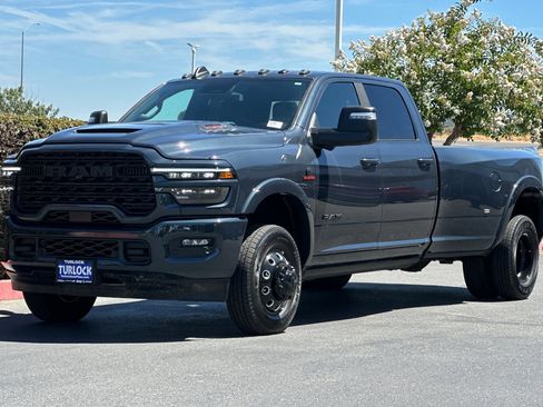 New 2025 RAM 3500 Limited image 8