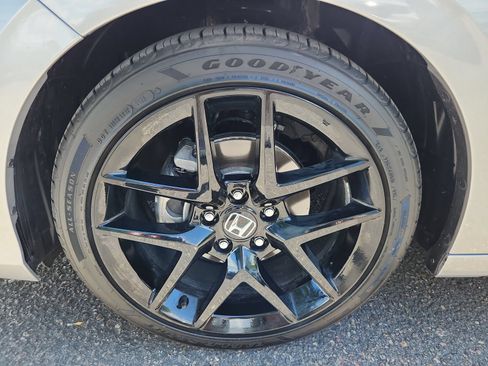 Certified 2025 Honda Civic Sport image 18