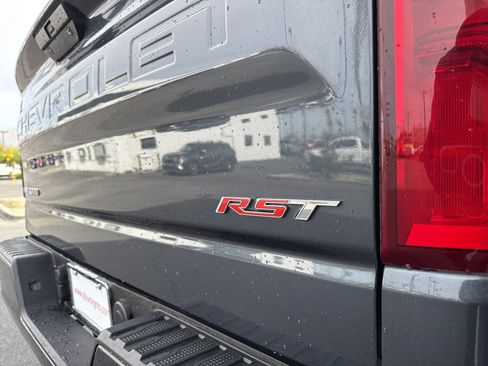 Used 2021 Chevrolet Silverado 1500 RST w/ Bed Protection Package image 10