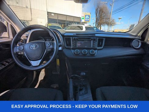 Used 2018 Toyota RAV4 LE w/ All Weather Liner Package image 19