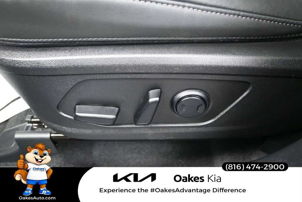 Certified 2026 Kia Sorento S w/ S Panoramic Sunroof Package FWD image 11