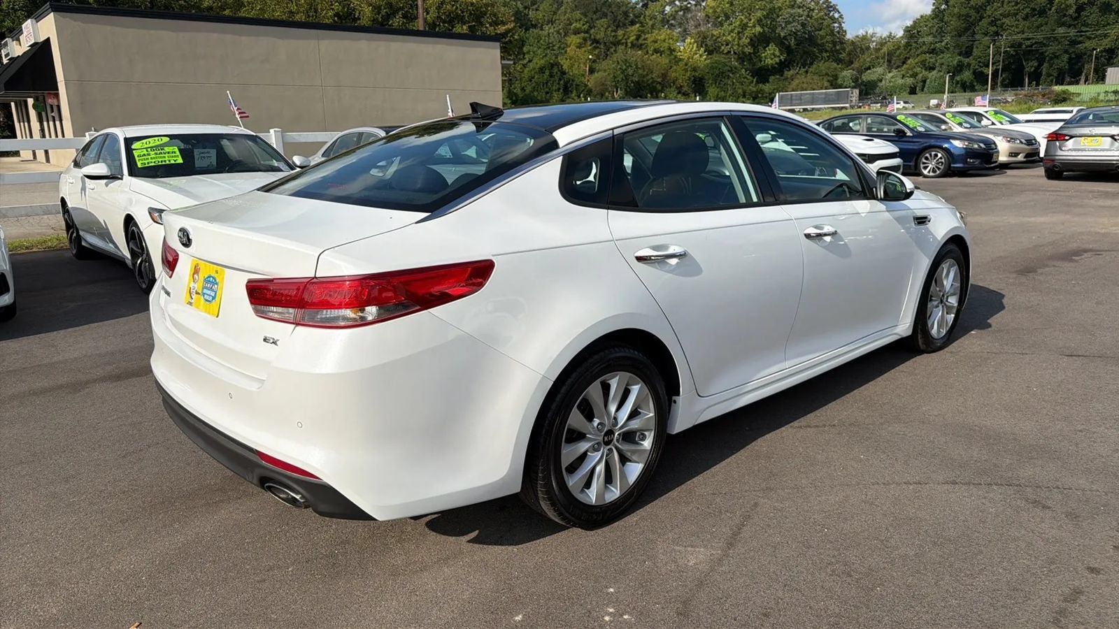 Used 2016 Kia Optima EX w/ Premium Package FWD image 5