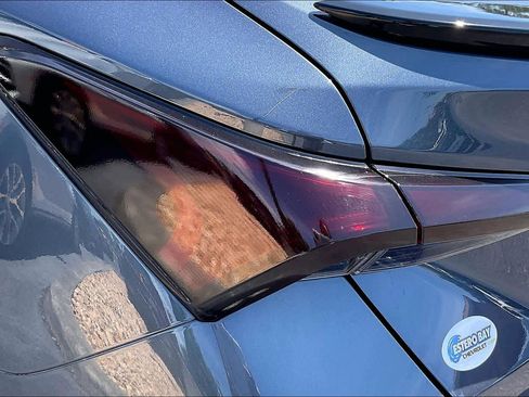 Used 2019 Toyota Avalon Limited FWD image 28