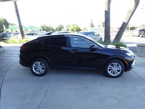 New 2026 Buick Envista Preferred w/ Convenience I Package FWD image 8