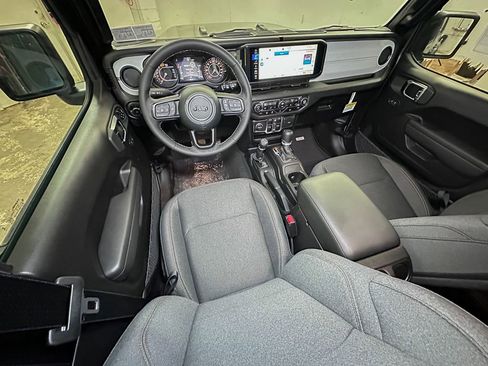 New 2025 Jeep Wrangler Sport S image 9
