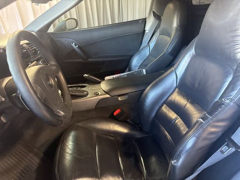 Used 2007 Chevrolet Corvette Coupe image 16