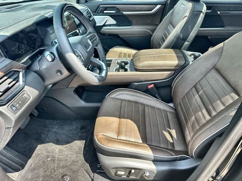 New 2026 GMC Acadia Denali Ultimate FWD image 24