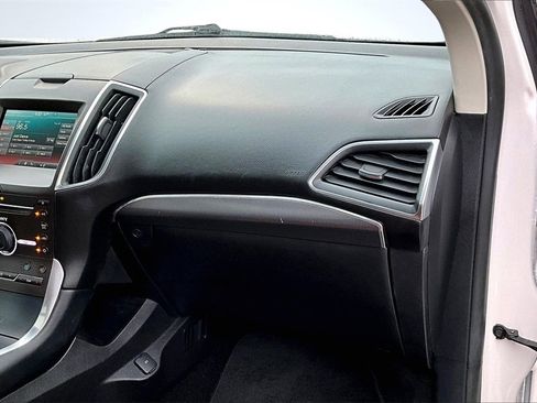 Used 2015 Ford Edge Titanium w/ Equipment Group 301A image 17