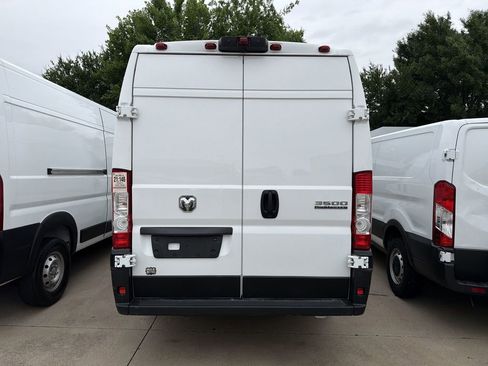 Used 2023 RAM ProMaster 3500 w/ Driver Convenience Group FWD image 3