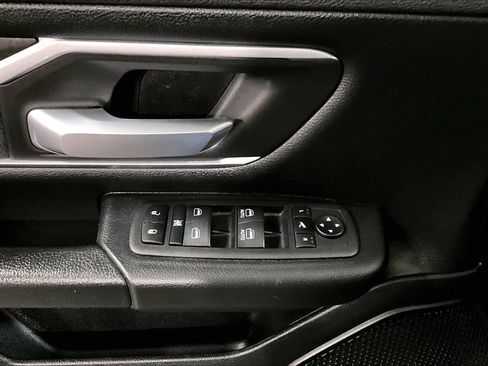Used 2019 RAM 1500 Big Horn AWD/4WD image 34