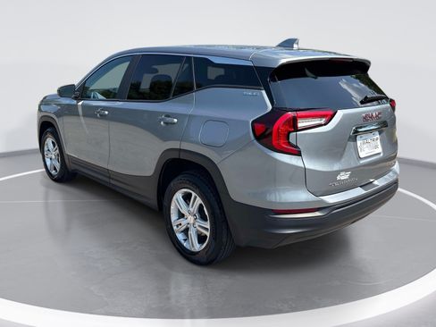 Used 2024 GMC Terrain SLE AWD/4WD image 6