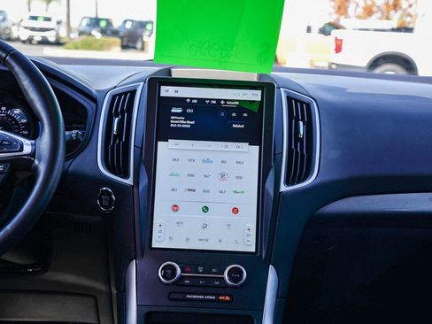 Used 2023 Ford Edge SEL w/ Convenience Package image 13