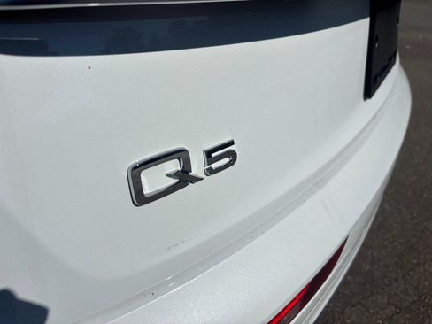 Used 2023 Audi Q5 2.0T Premium AWD/4WD image 11