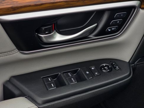 Used 2017 Honda CR-V Touring image 35