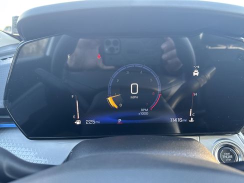 Used 2025 Chevrolet Trax LT image 12