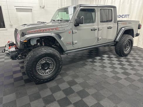 Used 2022 Jeep Gladiator Mojave w/ Cold Weather Group AWD/4WD image 6