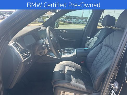Certified 2023 BMW X5 xDrive40i w/ Luxury Seating Package image 2