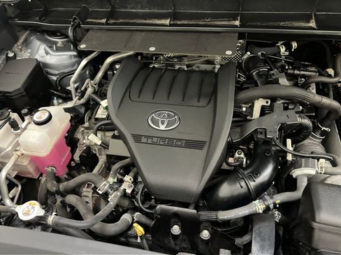 Used 2023 Toyota Highlander Limited AWD/4WD image 28